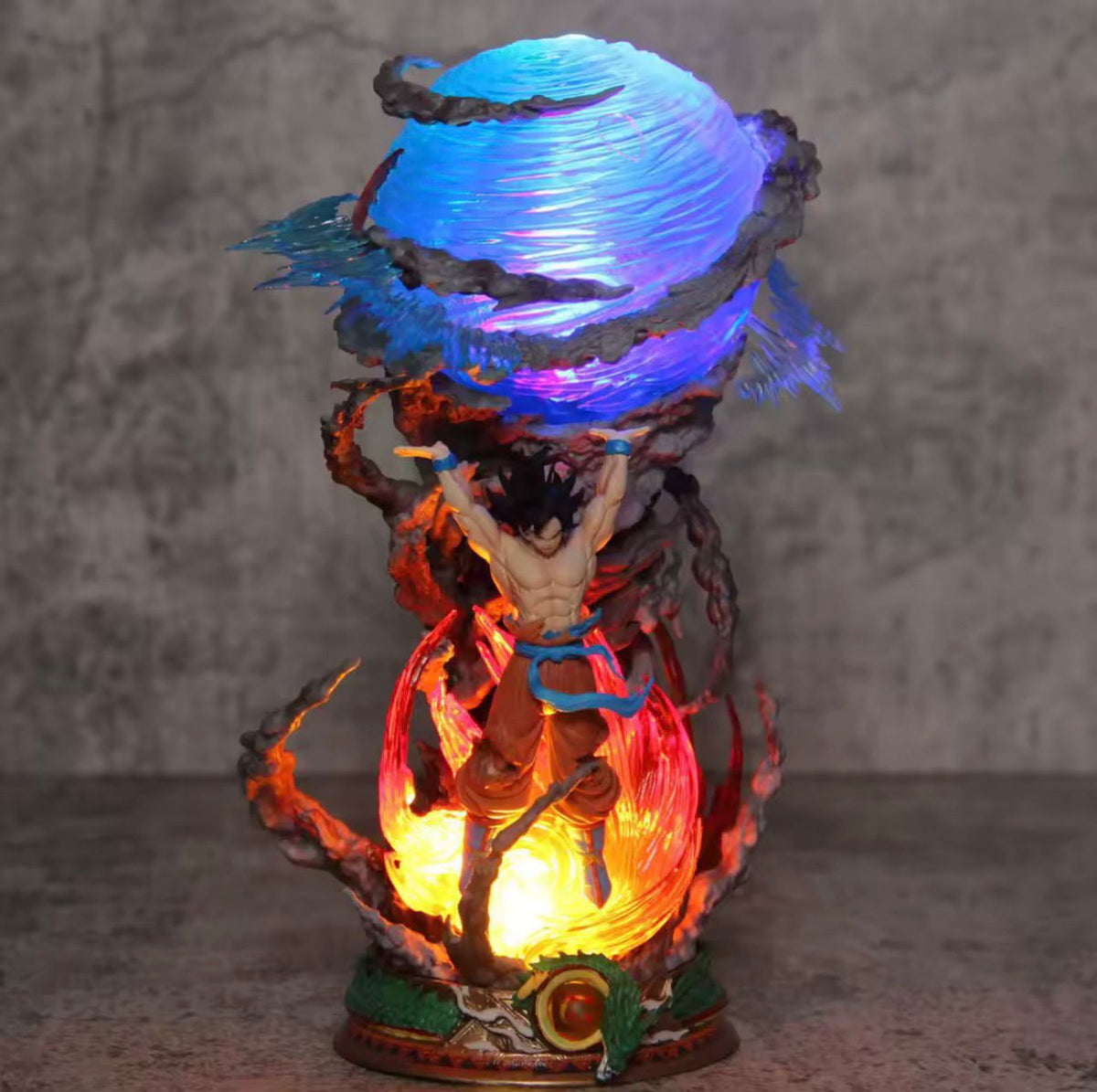 Figura Goku Spirit Bomb (Genkidama) de Dragon Ball Z (vista frontal), Mundo-Z