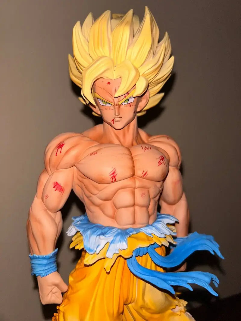 Figura Goku Super Saiyan Saga Namek de Dragon Ball Z — vista frontal, Mundo-Z