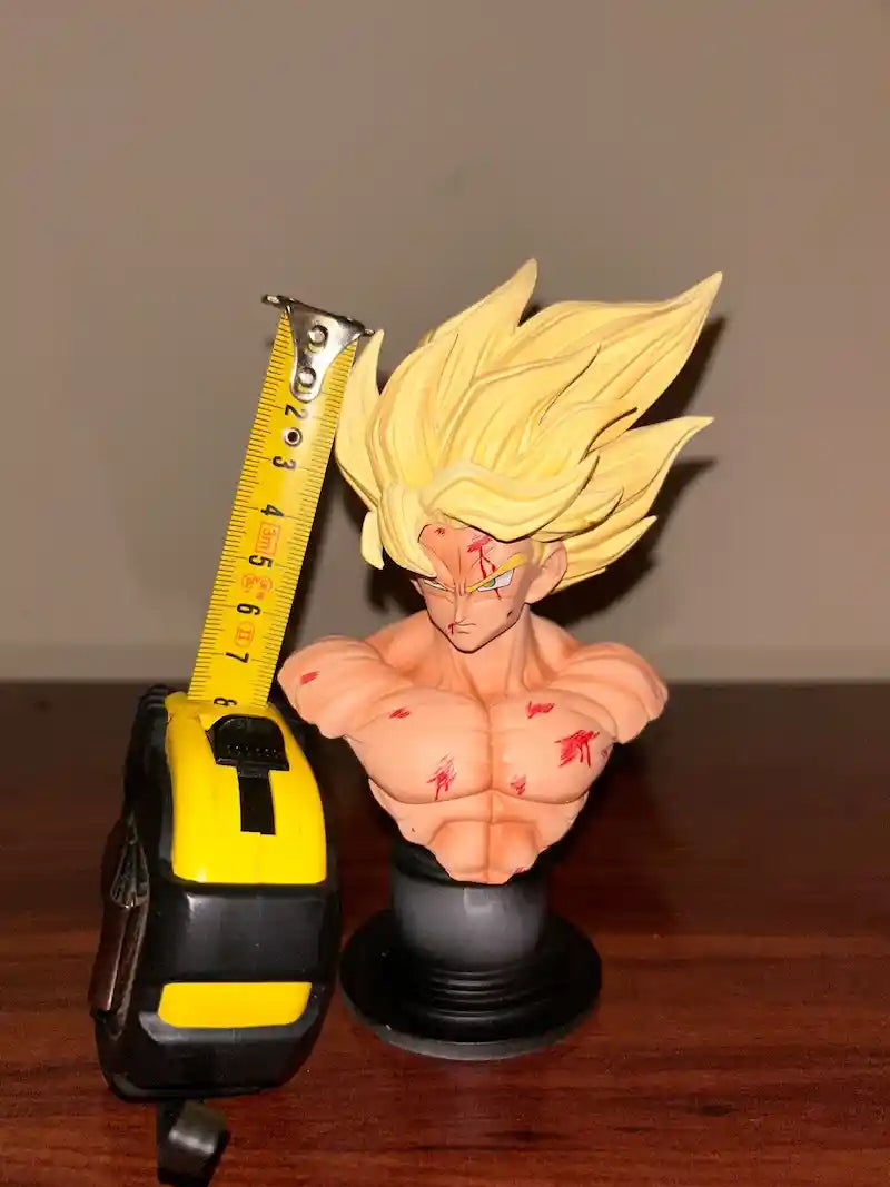 Figura Goku Super Saiyan Namek — vista lateral con base incluida, Mundo-Z